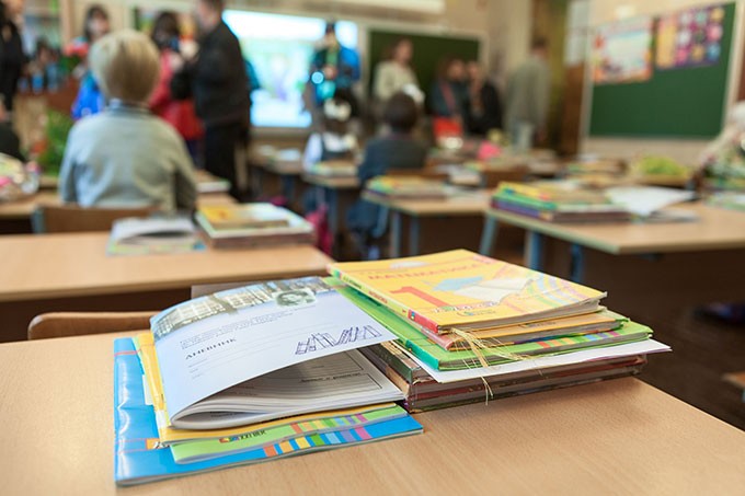 Material imprès per a Col·legis, Instituts i Universitats